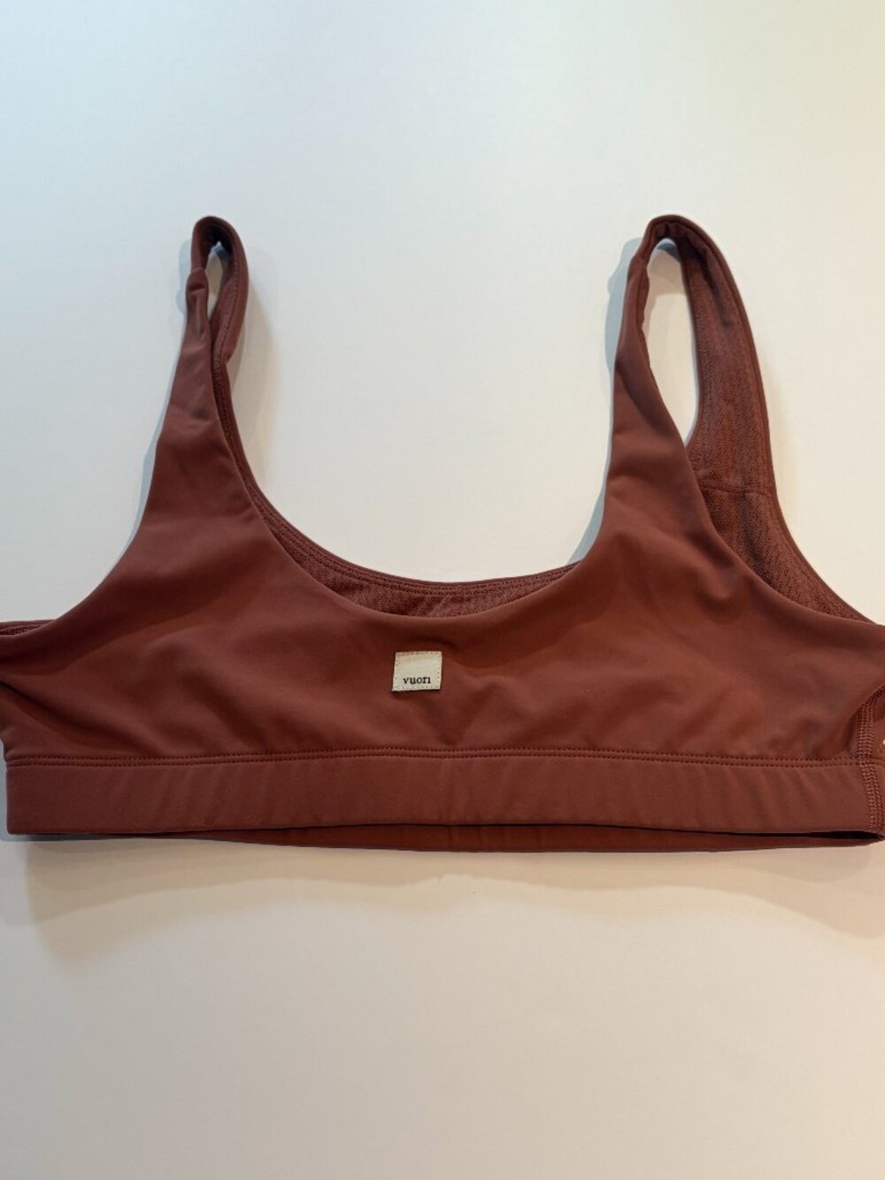 Vuori Sports Bra Rust Brown Scoop Neck Women’s Size M